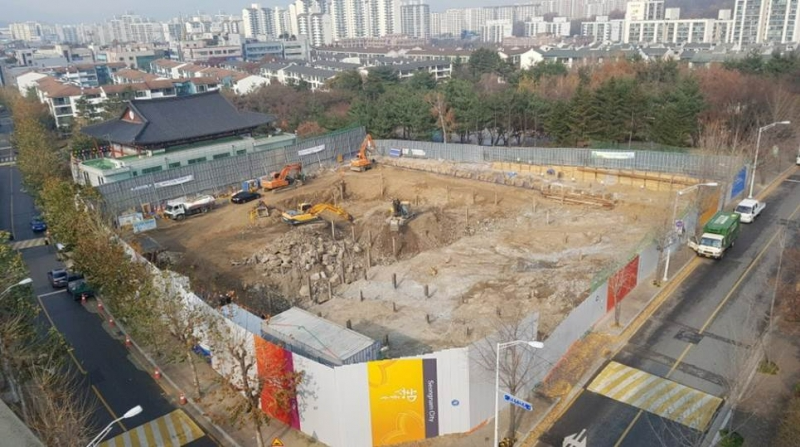 야탑청소년수련관 신축공사 중 토공사